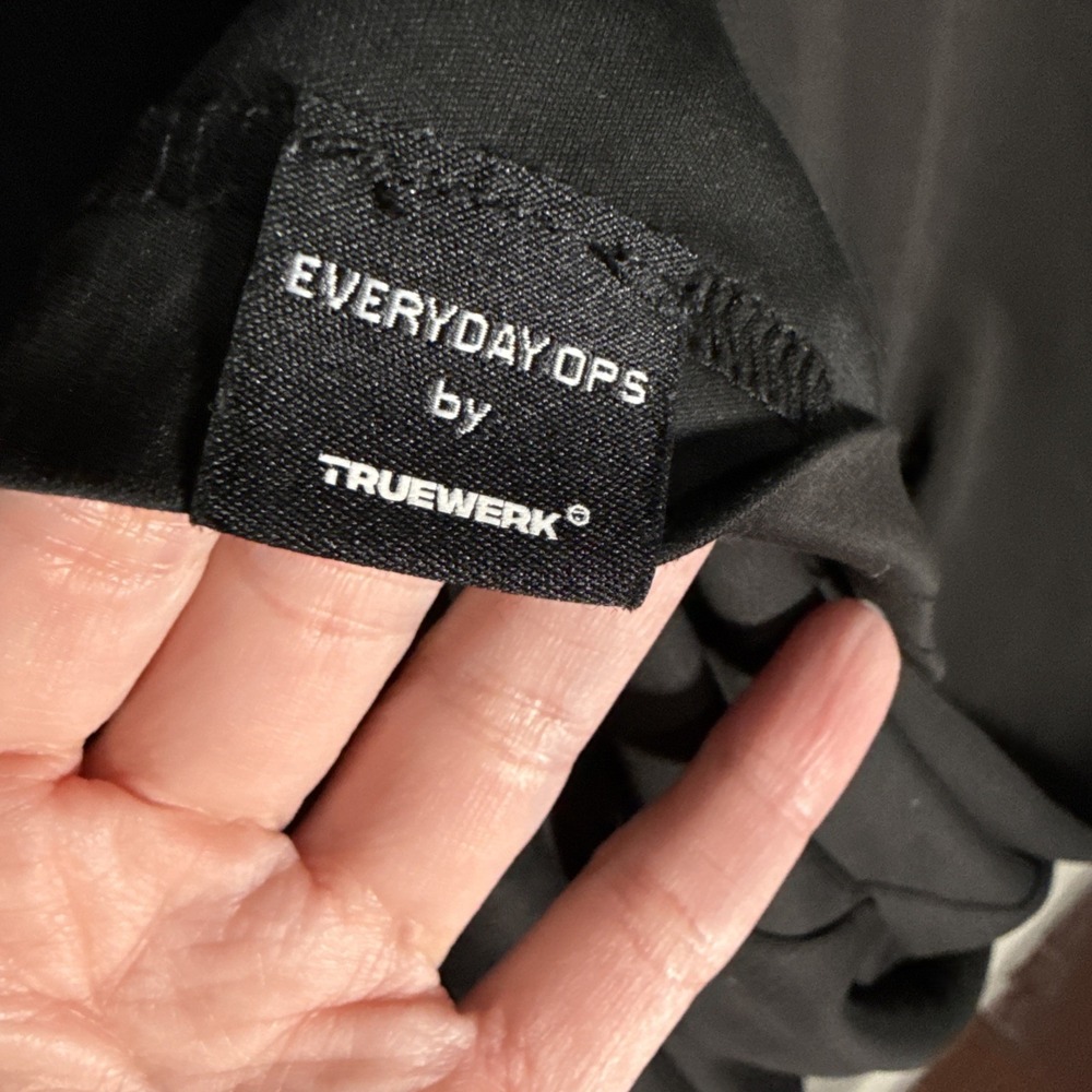 Truewerk Edo Polo Shirt Mens Size M Black Stretch Short Sleeve Everyday Ops - Picture 5 of 10